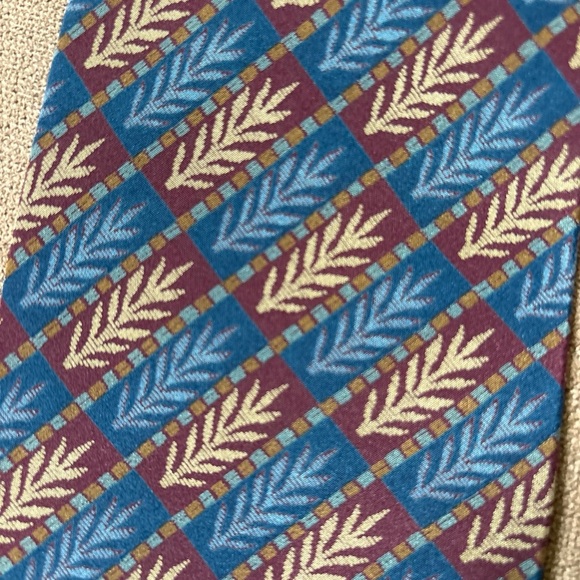 Giorgio Armani Cravatte Blue and Red Silk Tie - designer - vintage - Picture 6 of 6